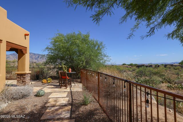 13941 N Stone Gate Place, Oro Valley, AZ 85755