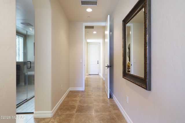 13941 N Stone Gate Place, Oro Valley, AZ 85755