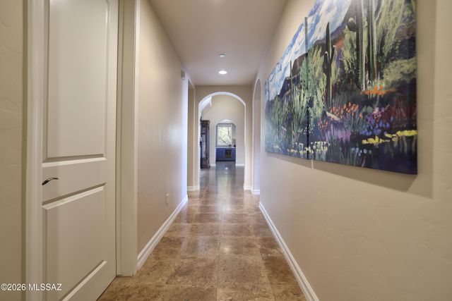 13941 N Stone Gate Place, Oro Valley, AZ 85755