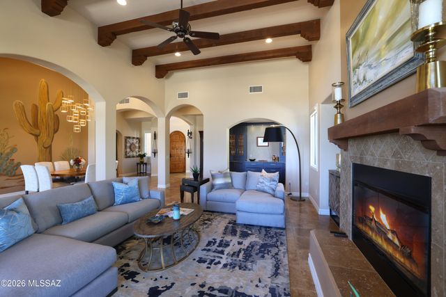13941 N Stone Gate Place, Oro Valley, AZ 85755
