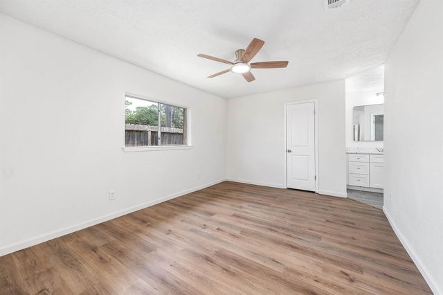 6526 Lynngate Drive, Spring, TX 77373
