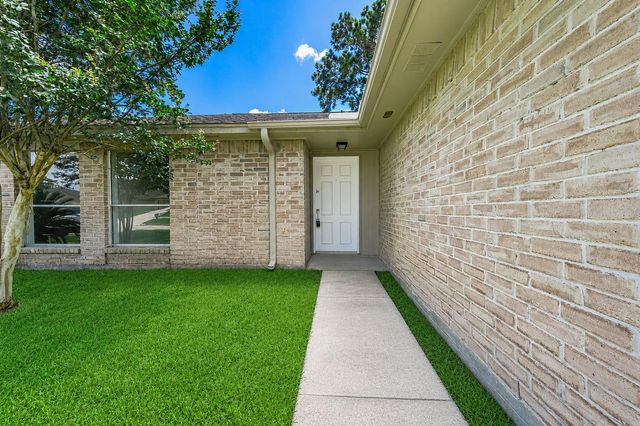 6526 Lynngate Drive, Spring, TX 77373