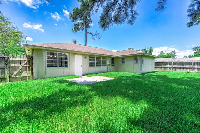6526 Lynngate Drive, Spring, TX 77373