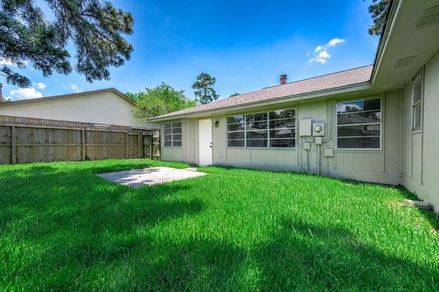 6526 Lynngate Drive, Spring, TX 77373