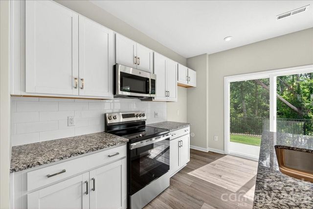 6049 Longar Lane, Charlotte, NC 28269