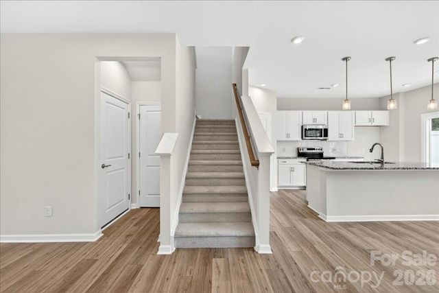 6049 Longar Lane, Charlotte, NC 28269
