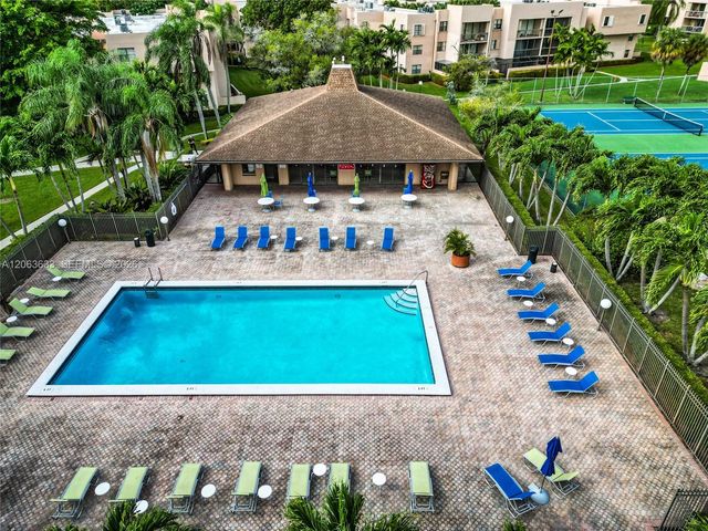 10425 SW 112th Avenue 103, Miami, FL 33176