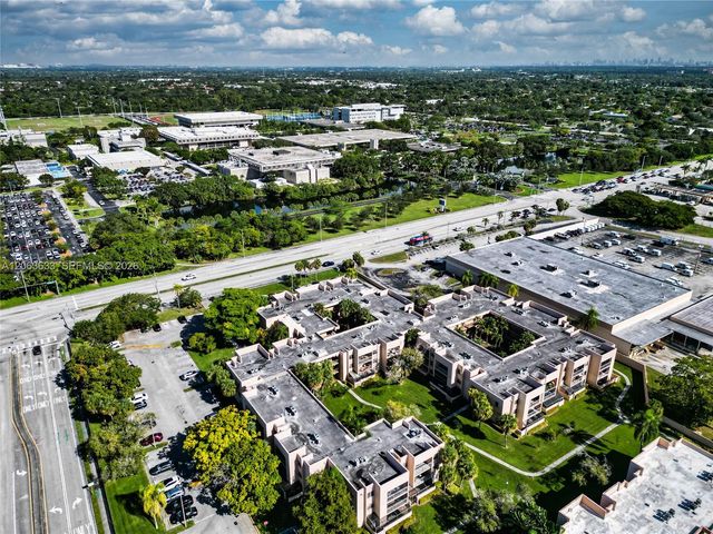 10425 SW 112th Avenue 103, Miami, FL 33176