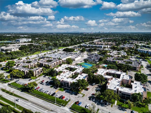 10425 SW 112th Avenue 103, Miami, FL 33176