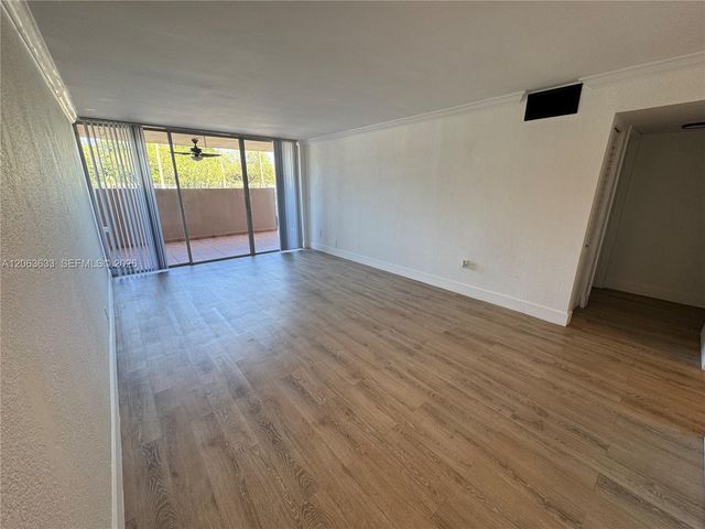 10425 SW 112th Avenue 103, Miami, FL 33176