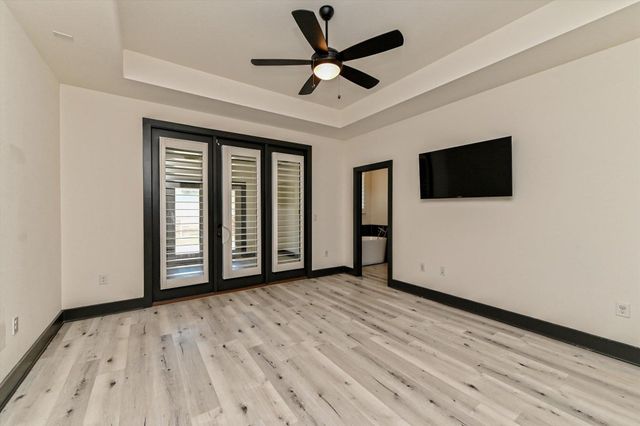 100 Dax DR, Liberty Hill, TX 78642