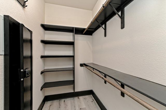 100 Dax DR, Liberty Hill, TX 78642