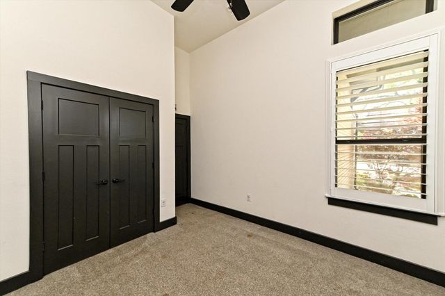 100 Dax DR, Liberty Hill, TX 78642