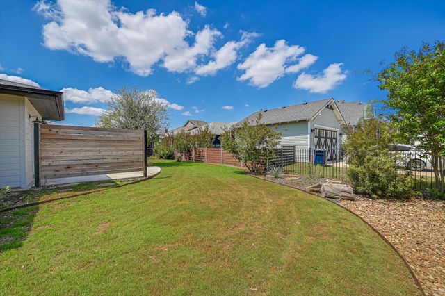 100 Dax DR, Liberty Hill, TX 78642