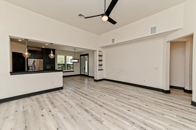 100 Dax DR, Liberty Hill, TX 78642