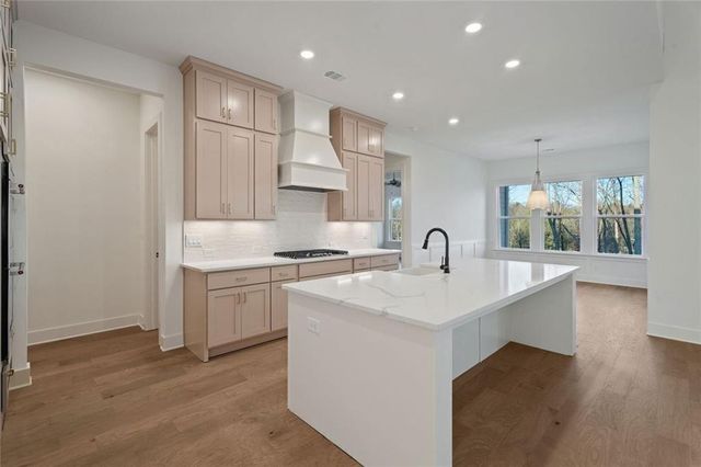 8425 Beryl Overlook, Gainesville, GA 30506