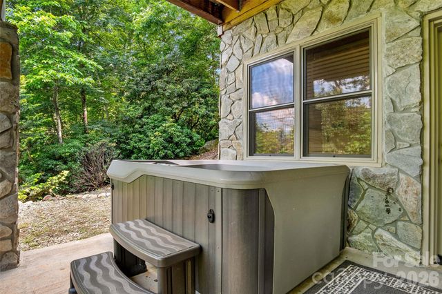 179 Rock Spring Road, Lake Lure, NC 28746
