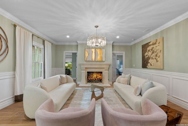 524 GARRATY RD, Terrell Hills, TX 78209