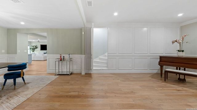 524 GARRATY RD, Terrell Hills, TX 78209