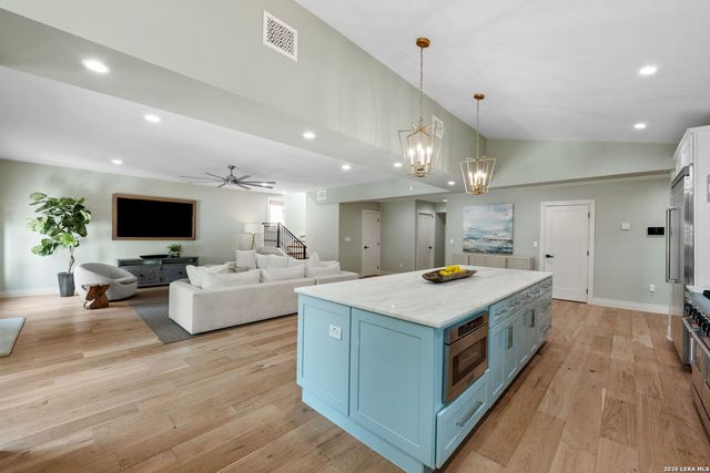 524 GARRATY RD, Terrell Hills, TX 78209