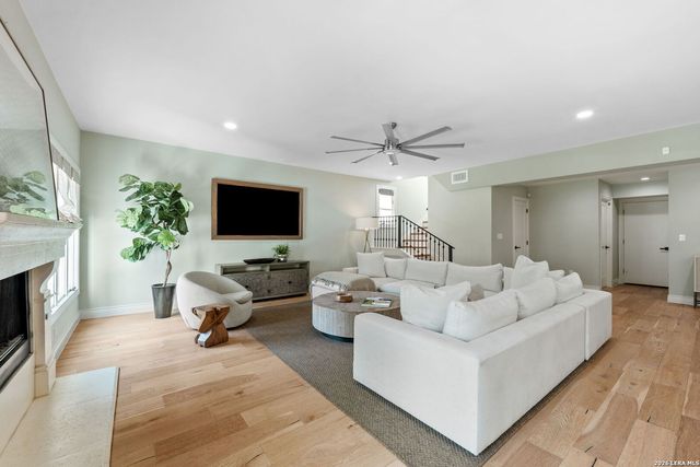 524 GARRATY RD, Terrell Hills, TX 78209