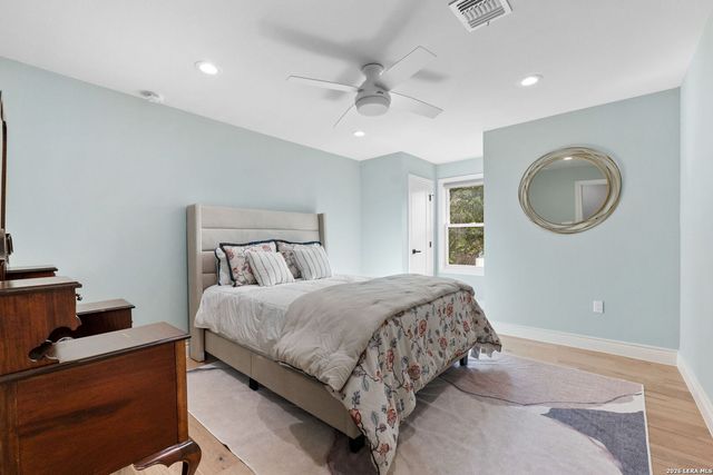 524 GARRATY RD, Terrell Hills, TX 78209