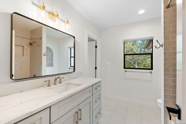 524 GARRATY RD, Terrell Hills, TX 78209