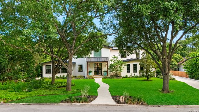 524 GARRATY RD, Terrell Hills, TX 78209