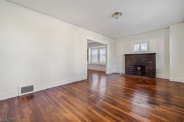 14217 Athens Avenue, Lakewood, OH 44107