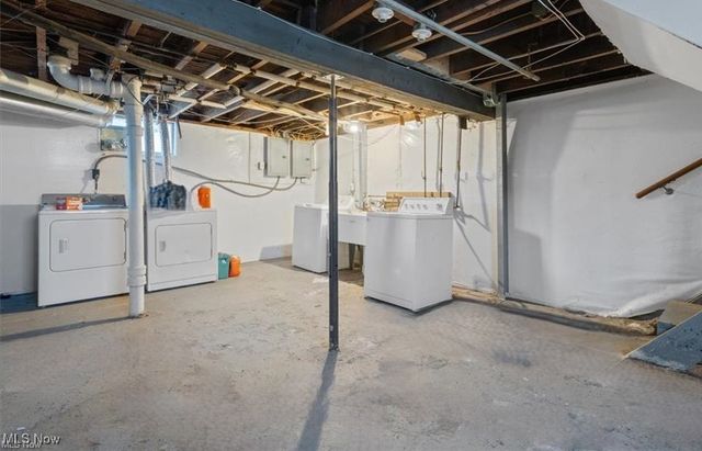 14217 Athens Avenue, Lakewood, OH 44107