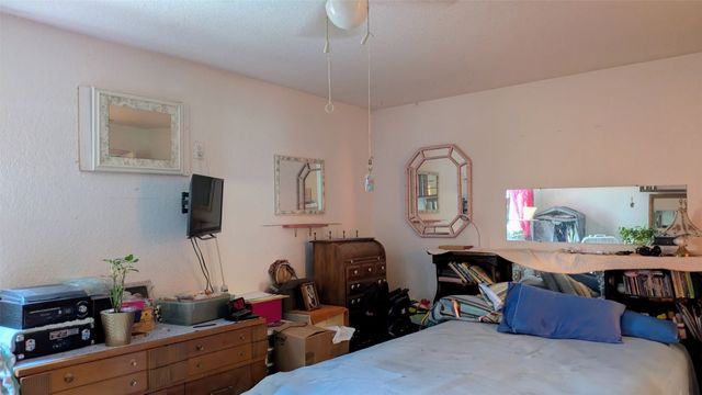 102 E Oak Avenue, Comanche, TX 76442