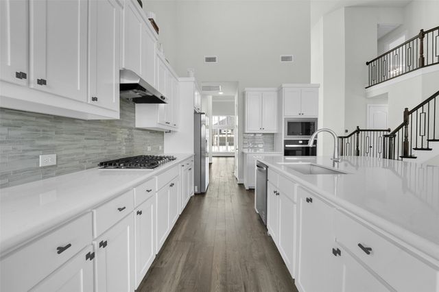 804 Meadow Holly Drive, Wylie, TX 75098