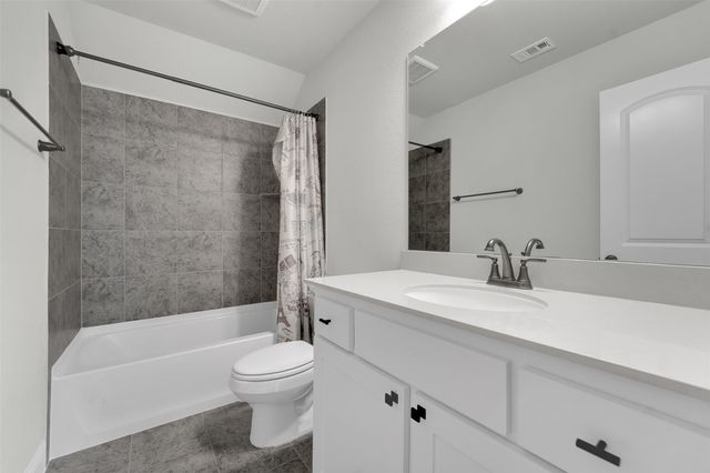 804 Meadow Holly Drive, Wylie, TX 75098