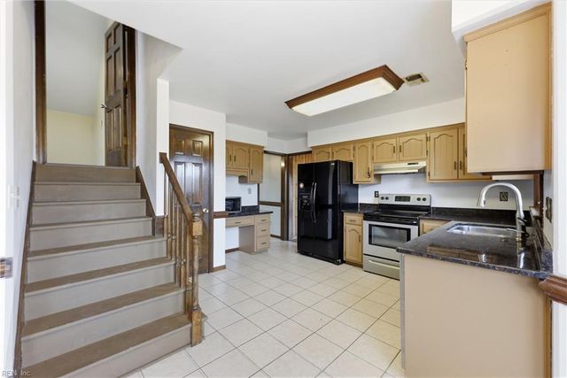 2552 Roundtree CIR, Chesapeake, VA 23323