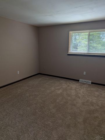 811 N Fayette Street, Saginaw, MI 48602