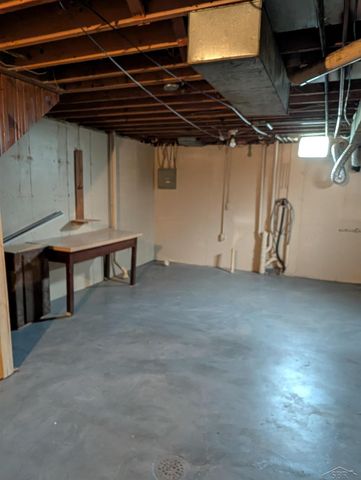 811 N Fayette Street, Saginaw, MI 48602