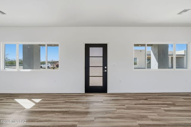 13777 E Windy Way, Vail, AZ 85641