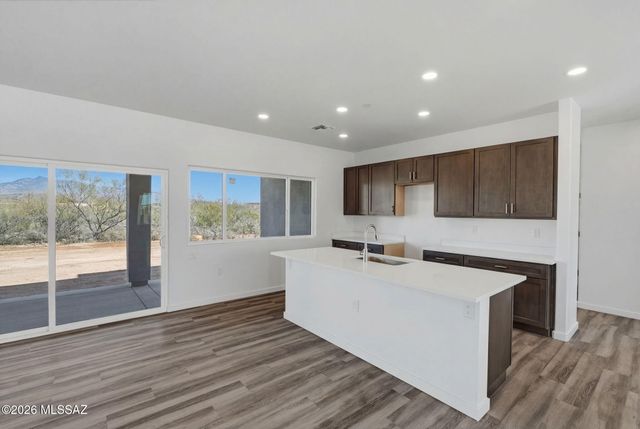 13777 E Windy Way, Vail, AZ 85641