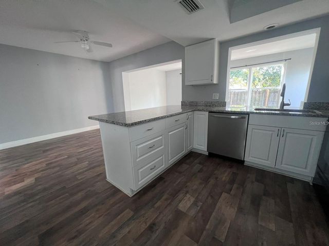 2072 LOS LOMAS DRIVE, Clearwater, FL 33763