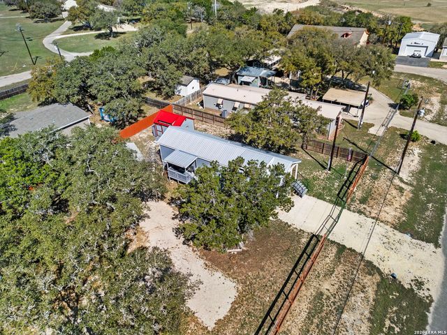 164 Pr 1523, Bandera, TX 78003