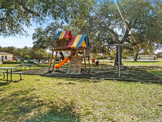 164 Pr 1523, Bandera, TX 78003