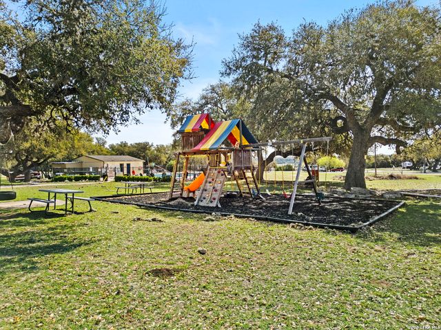 164 Pr 1523, Bandera, TX 78003