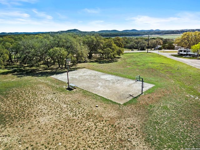 164 Pr 1523, Bandera, TX 78003