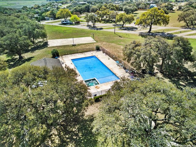 164 Pr 1523, Bandera, TX 78003