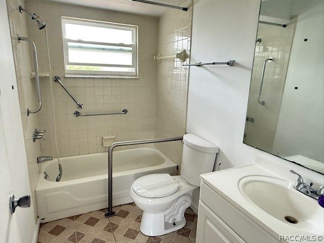 308 S Adams Street, Beverly Hills, FL 34465