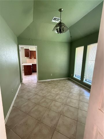 2014 Pecan Dr, Portland, TX 78374