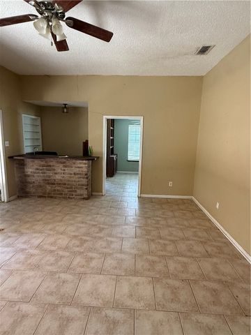2014 Pecan Dr, Portland, TX 78374