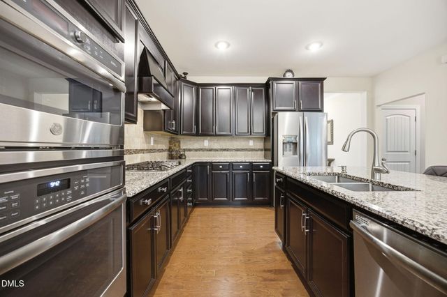 412 Hopwood Way, Apex, NC 27523