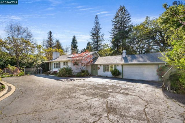 3800 Alhambra Way, Martinez, CA 94553