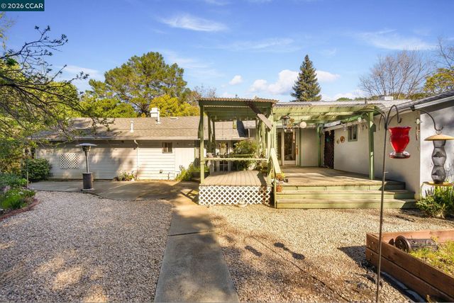 3800 Alhambra Way, Martinez, CA 94553